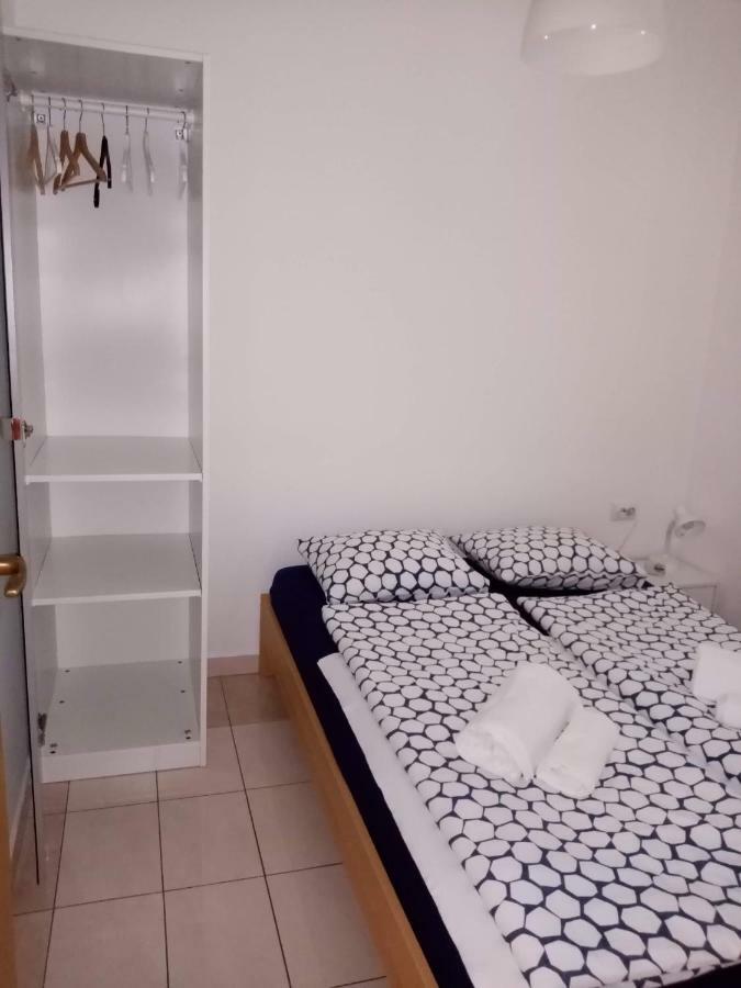 Apartment Pepi Povljana Extérieur photo